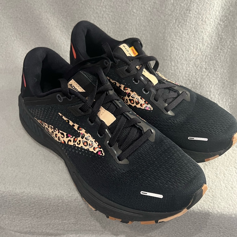 Brooks Adrenaline GTS 22